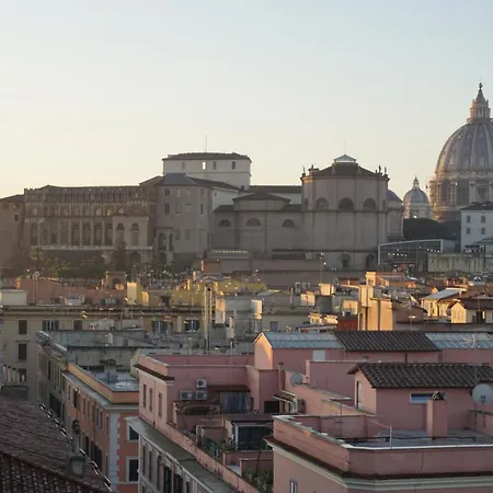 Daire Panoramic View Of St. Peter Roma